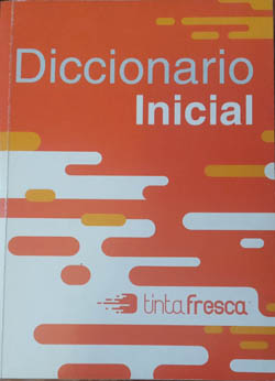 Foto de la portada del "Diccionario inicial"